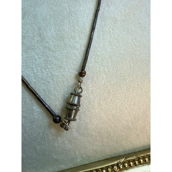 Vintage 15” Silver-tone & Blue Beaded Necklace with Bird - Picture 5 of 5